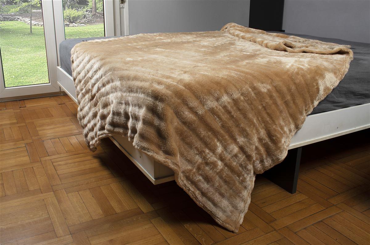 DIMcol ΚΟΥΒΕΡΤΑ Coral Fleece Ριγέ 160X220 300gsm 12 Beige 100% Polyester